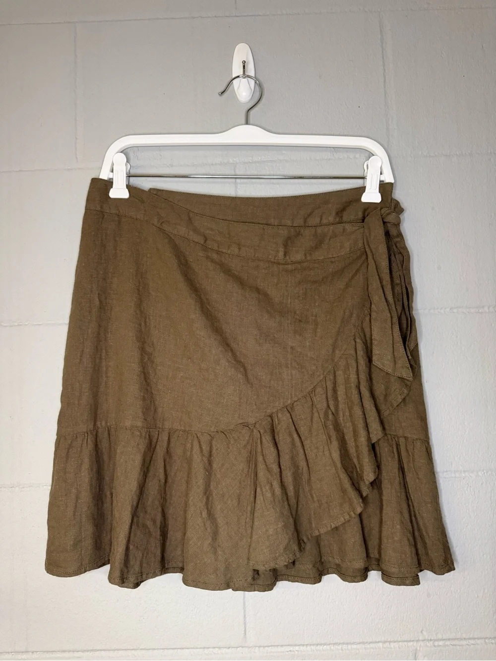 Free People Ruffle My Feathers Linen Blend Wrap Mini Skirt Women’s Size 8